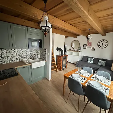 בית נופש Wine & Relax Mezi Sklepy Valtrovice